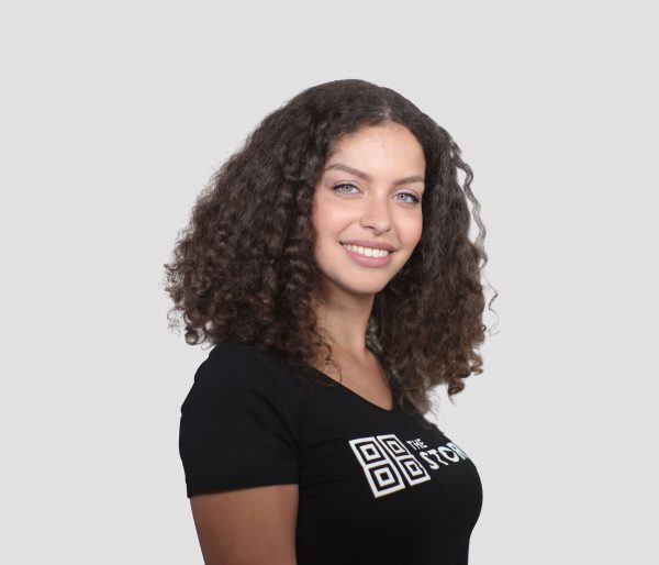 Shirt 1 (black, woman)