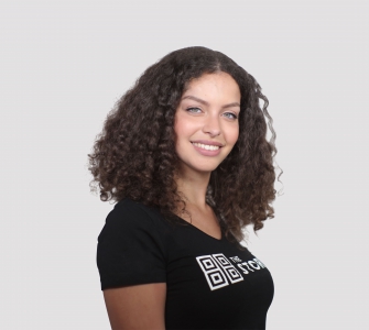 Shirt 1 (black, woman)